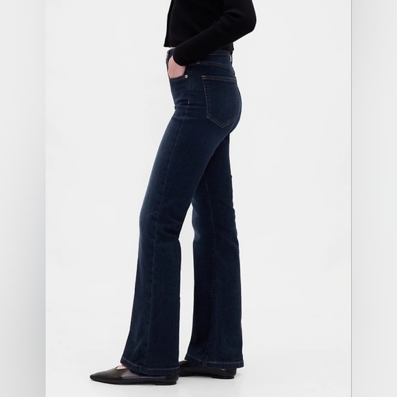 GAP High Rise '70s Flare Jeans - Picture 3 of 8